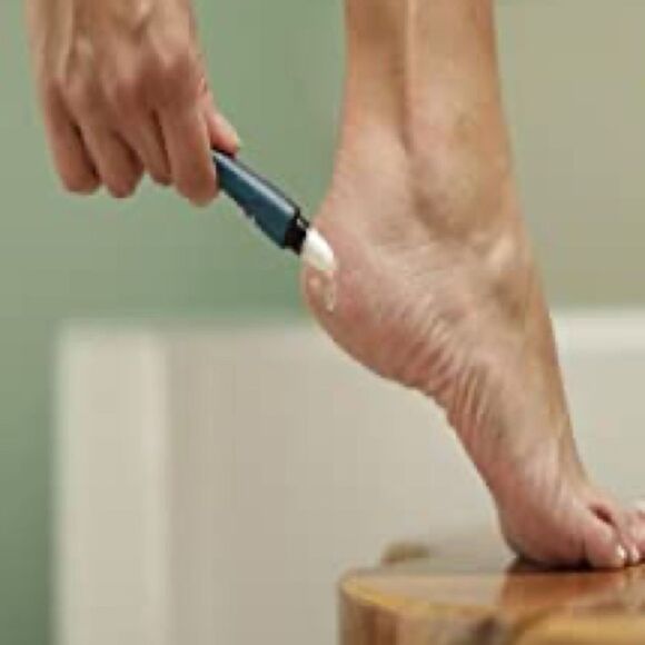 Parasilk® Foot Spot Peel - Picture 2 of 7